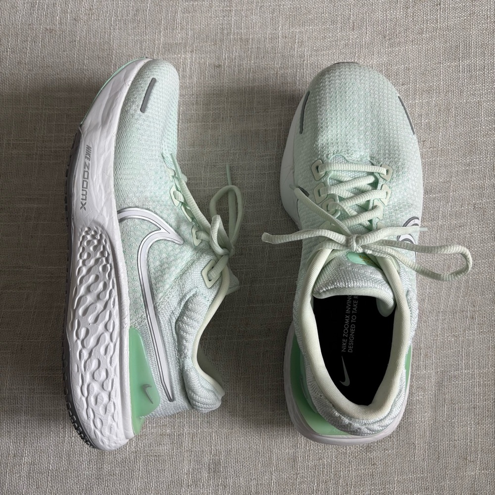 Nike ZoomX Invincible Run Flyknit 2 Sneakers Barely Green Mint White Women’s 9.5